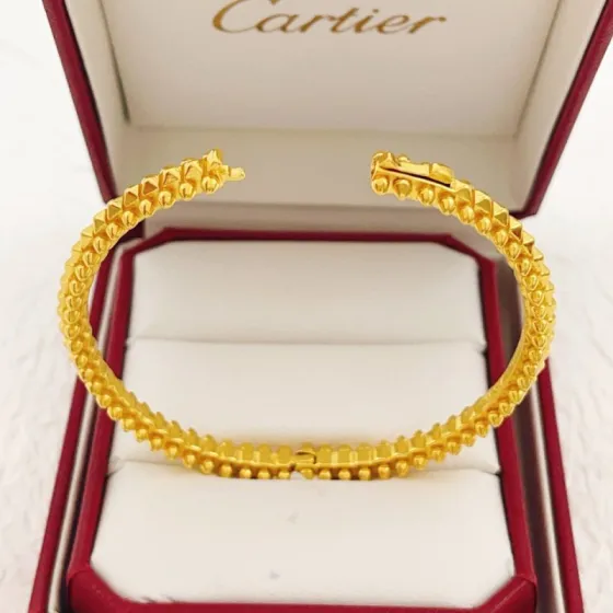 Cartier Clash de Cartier bracelet yellow gold 17