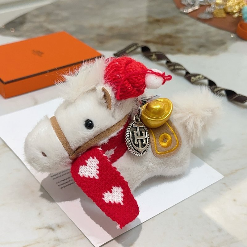 Hermes Giddy Horse Charm pendant white plush red knit fabric antique silver-tone metal gold-tone metal tan fabric 12cm total strap length
