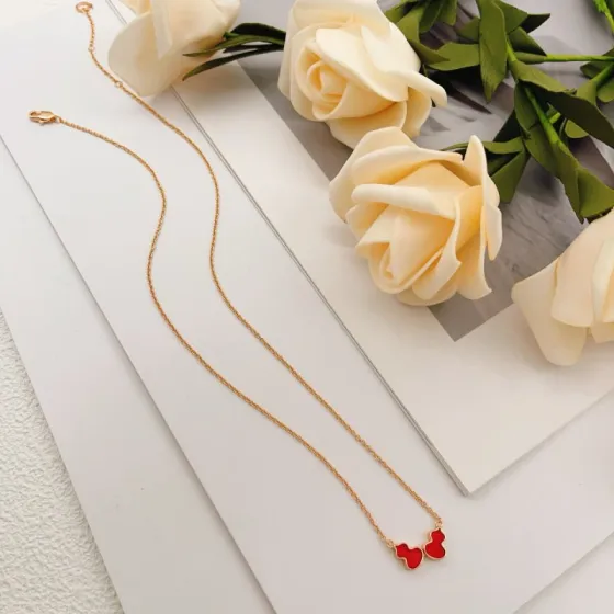Qeelin Wulu necklace rose gold metal with red carnelian inlay 42cm