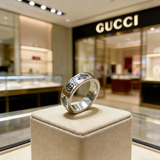Gucci Anger Forest Bee Double G ring aged silver with black engraved details 19