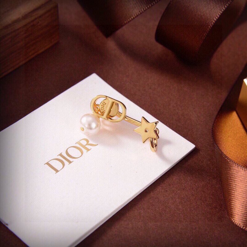 Dior Petit CD earrings Gold-tone metal with white pearl One Size