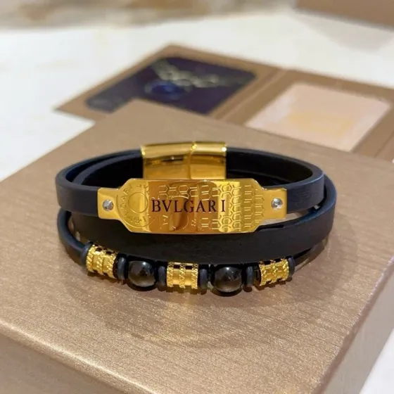 Bvlgari Serpenti bracelet Gold-tone metal with black leather and black onyx beads 19cm