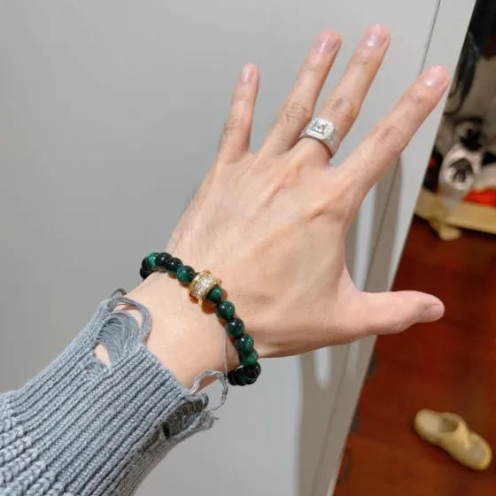 Bvlgari B zero1 bracelet Yellow gold with pave diamonds green tiger s eye beads 18
