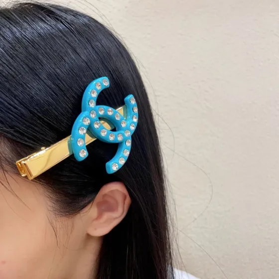 Chanel CC Logo Crystal Hair Clip brooch Turquoise blue resin gold-tone metal clear crystal 6cm