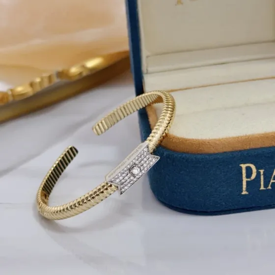 Piaget Possession bracelet yellow gold with white diamond pave 17cm