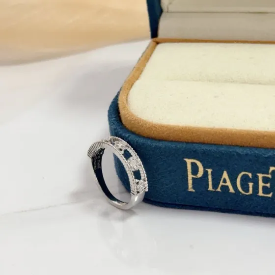 Piaget Possession ring 18k white gold clear diamond EU 50