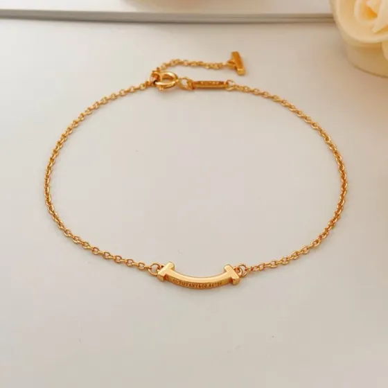 Tiffany Co T Smile bracelet 18k yellow gold 16cm with 2cm extender