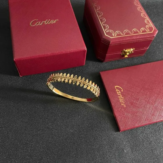 Cartier Clash de Cartier bracelet 18k yellow gold 17