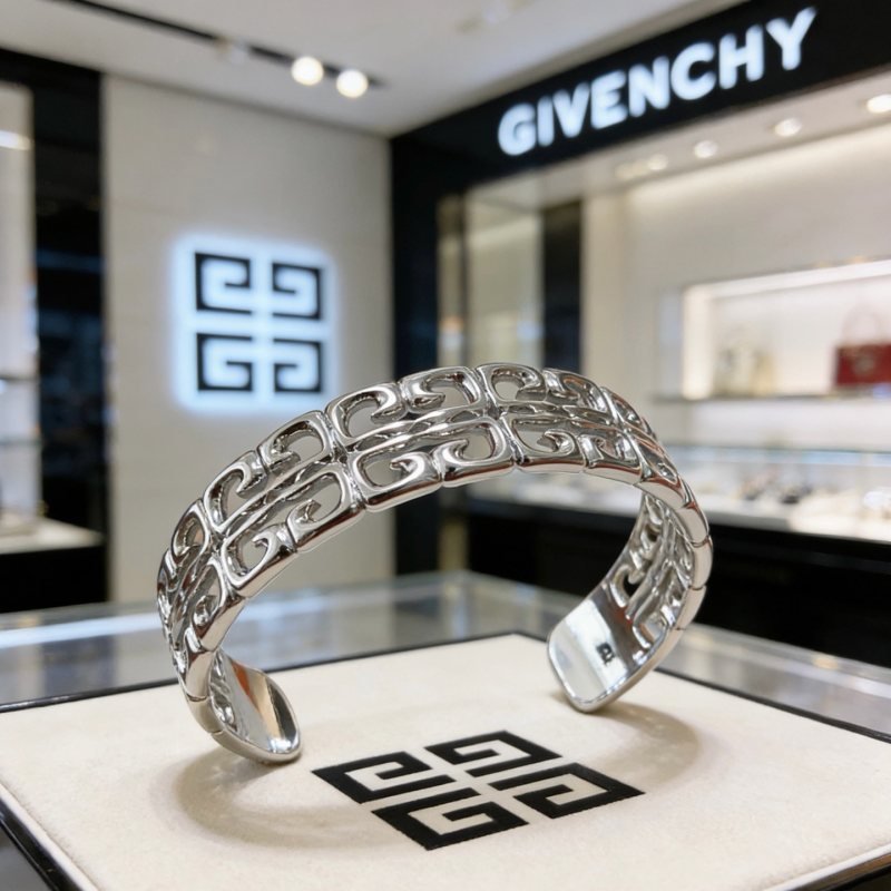 Luxury necklace