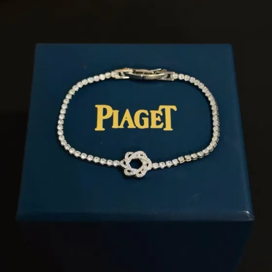 Piaget Rose bracelet White gold with clear diamonds 17cm