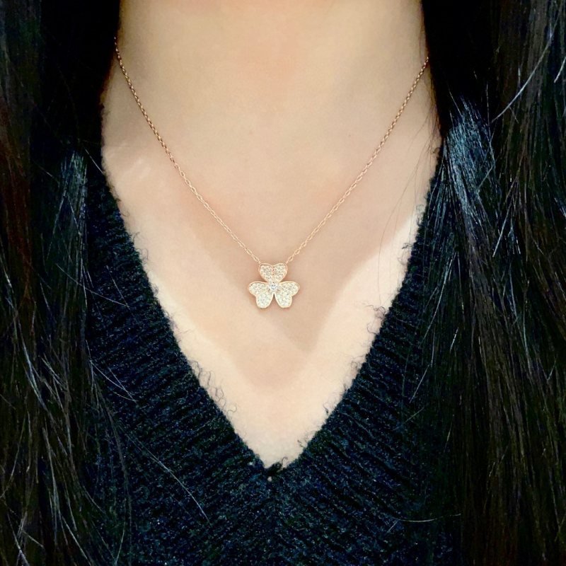 Van Cleef Arpels Frivole necklace Rose gold clear diamond 42cm
