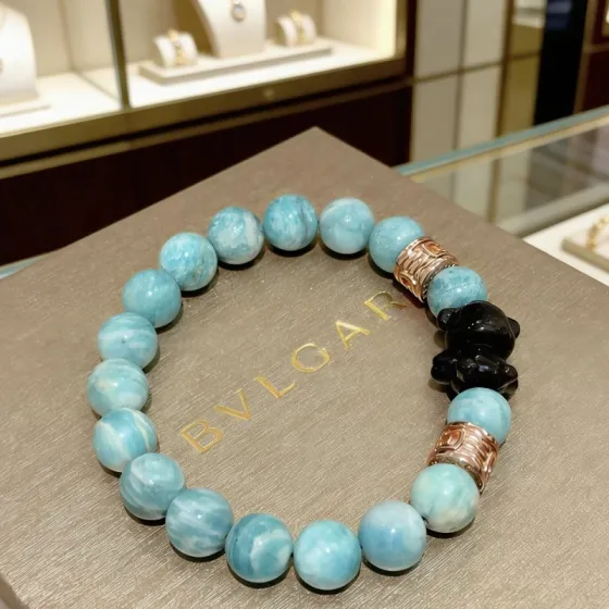 Bvlgari DIVAS DREAM bracelet rose gold light blue aquamarine beads black onyx charm 18