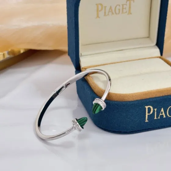 Piaget Possession bracelet Silver-toned white gold green malachite clear diamond accents 17cm