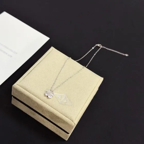 Van Cleef Arpels Frivole necklace white gold clear diamond 42cm