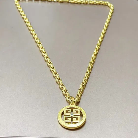 Luxury necklace