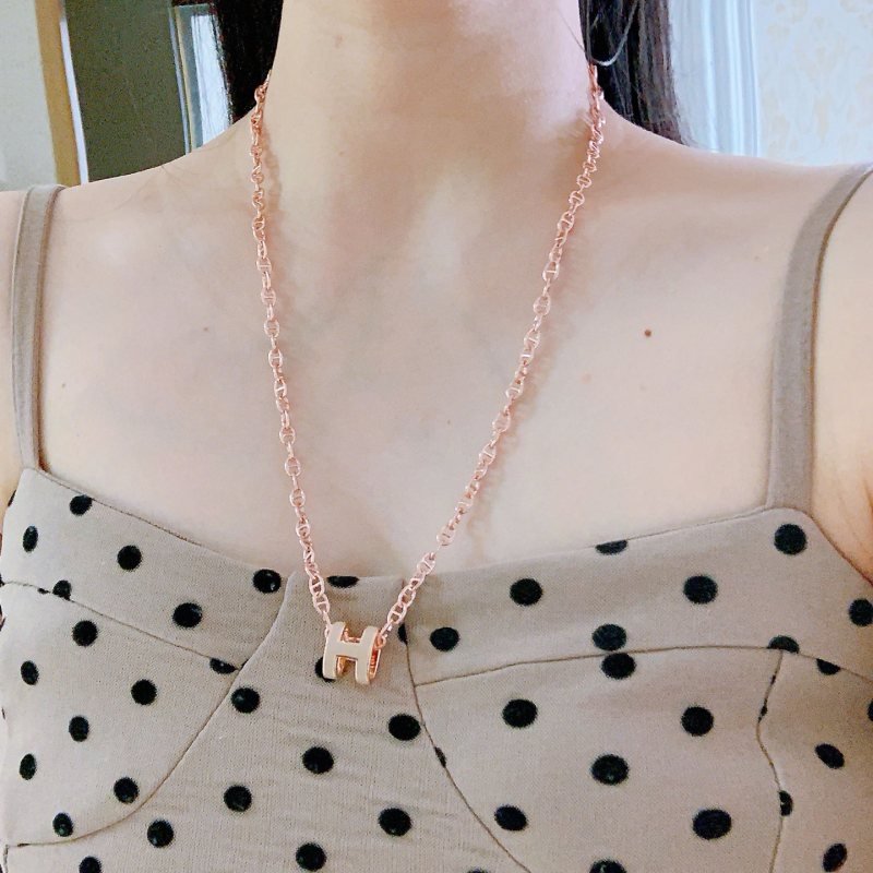 Hermes Pop H necklace Rose gold metal with cream enamel H pendant 40cm