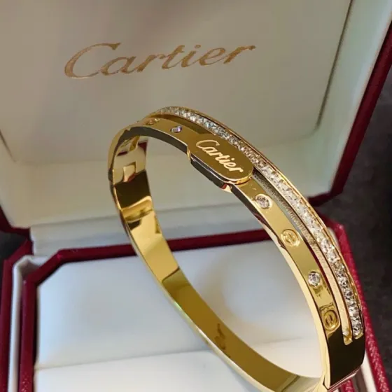 Cartier Love bracelet 18k yellow gold clear diamond 17