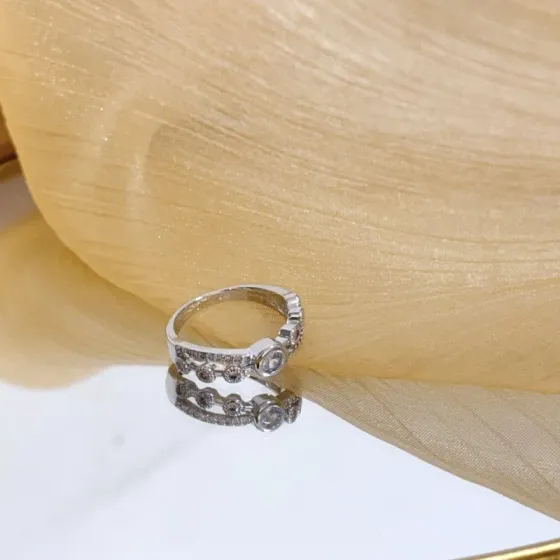 Piaget Possession ring silver-toned white gold with clear diamond accents US 7