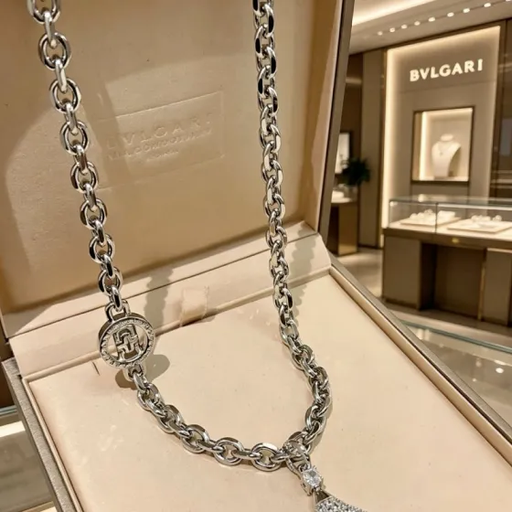 Bvlgari Divas Dream necklace silver-toned white gold with full pave clear diamonds 45cm