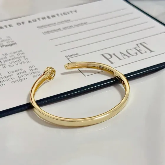 Piaget Possession bracelet 18k yellow gold with pave set clear diamonds 17cm