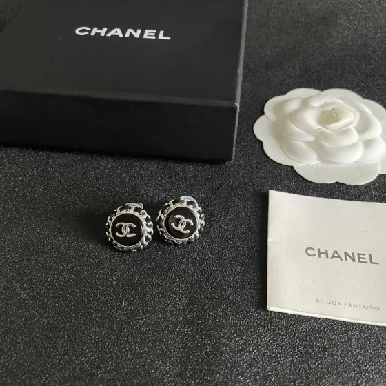 Chanel CC Logo Chain Edge Round Stud Earrings earrings silver-tone metal with black enamel center and black chain detailing 1 5cm diameter