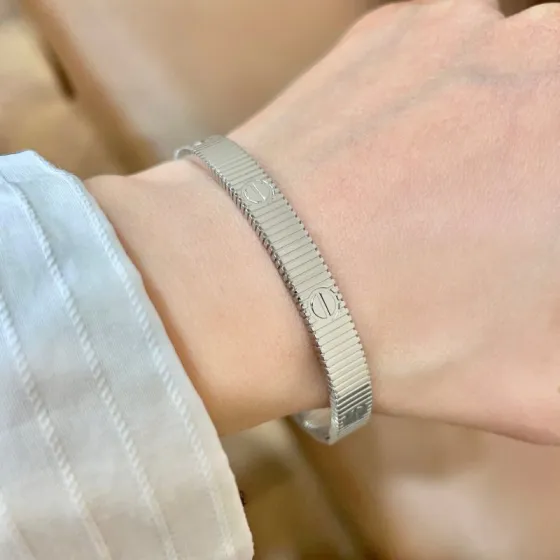 Cartier Love Ribbed Bangle bracelet Silver-toned metal no gemstones 17