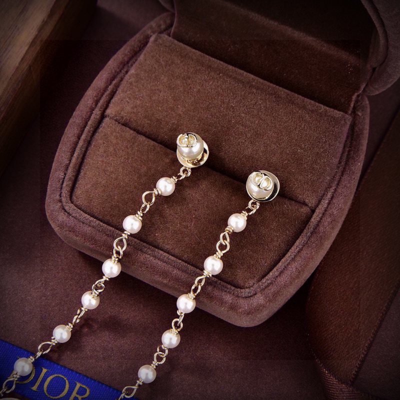 Dior CD Butterfly Pearl Long Drop earrings Gold-tone metal with white pearls Approximately 8cm drop length