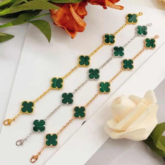 Van Cleef Arpels Alhambra bracelet Yellow gold with green malachite rose gold with green malachite white gold with green malachite 19cm