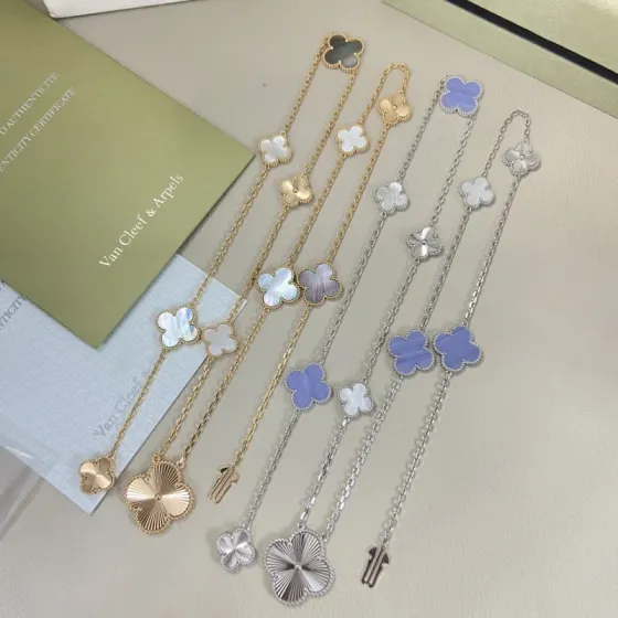 Van Cleef Arpels Magic Alhambra necklace White gold with white mother-of-pearl and chalcedony 82cm