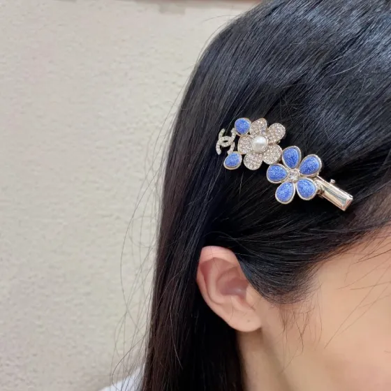 Chanel CC Floral Hair Clip brooch Gold-tone metal with blue enamel clear crystals and white pearl 4 5cm