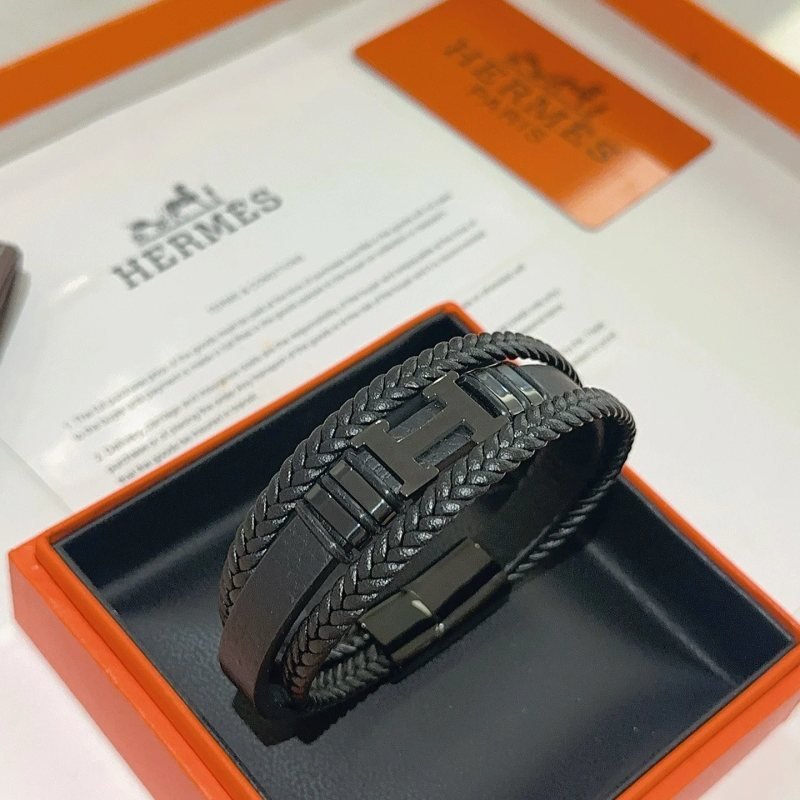 Hermes New Anger Forest H Logo bracelet Black braided leather with gunmetal black hardware 21cm