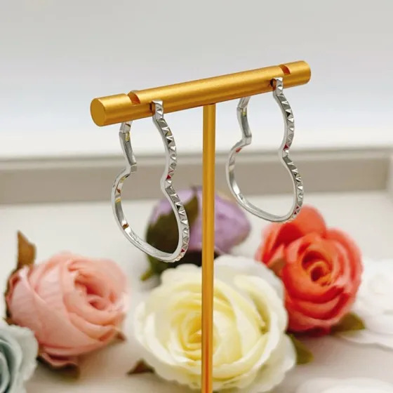 Qeelin Wulu earrings silver-toned metal no accent stones 2 5cm hoop diameter