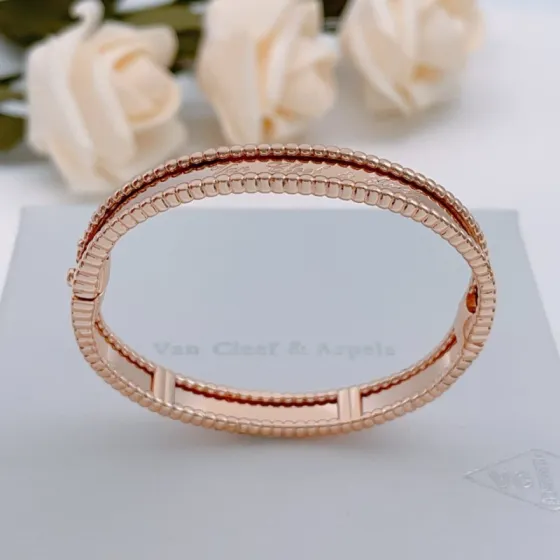 Van Cleef Arpels Perlee bracelet Rose gold 17cm