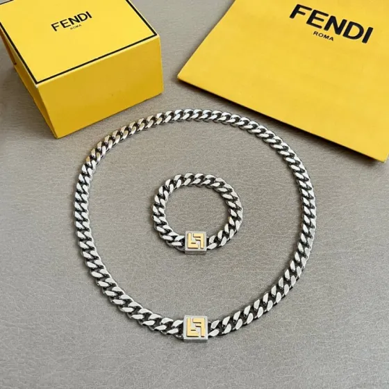 Fendi FF Logo Cuban Chain bracelet Silver-tone metal with gold-tone FF logo accent 20cm