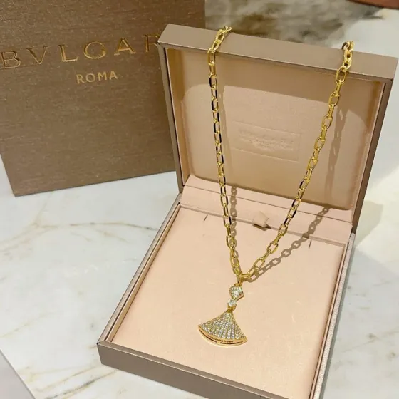 Bvlgari Divas Dream necklace 18K yellow gold with pave set clear diamonds 45cm