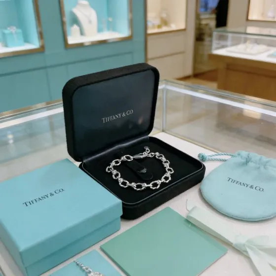 Tiffany Co Link Chain Bracelet bracelet Silver 18cm