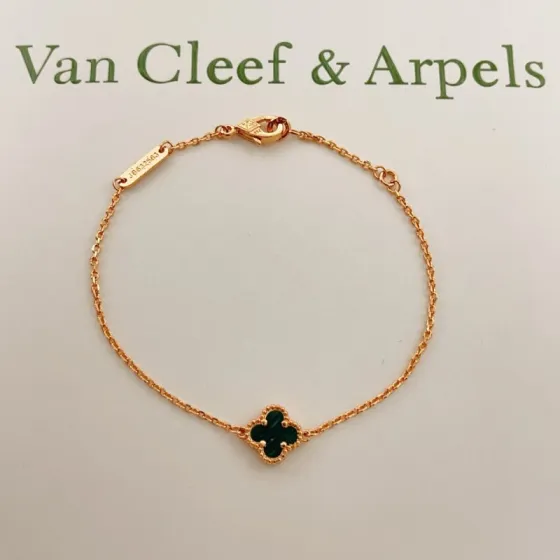 Van Cleef Arpels Sweet Alhambra bracelet Rose gold Malachite green 17cm