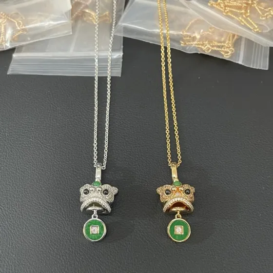 Qeelin Kirin Lion Copper Coin necklace Silver-toned metal with green enamel clear and black gemstones Gold-toned metal with green enamel clear and black gemstones 45cm