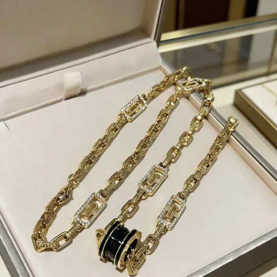 Bvlgari B zero1 necklace Yellow gold with black ceramic and clear diamond accents 60cm