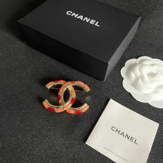 Chanel CC Logo Enamel Brooch brooch gold-tone metal with coral orange and red enamel 3 5cm width
