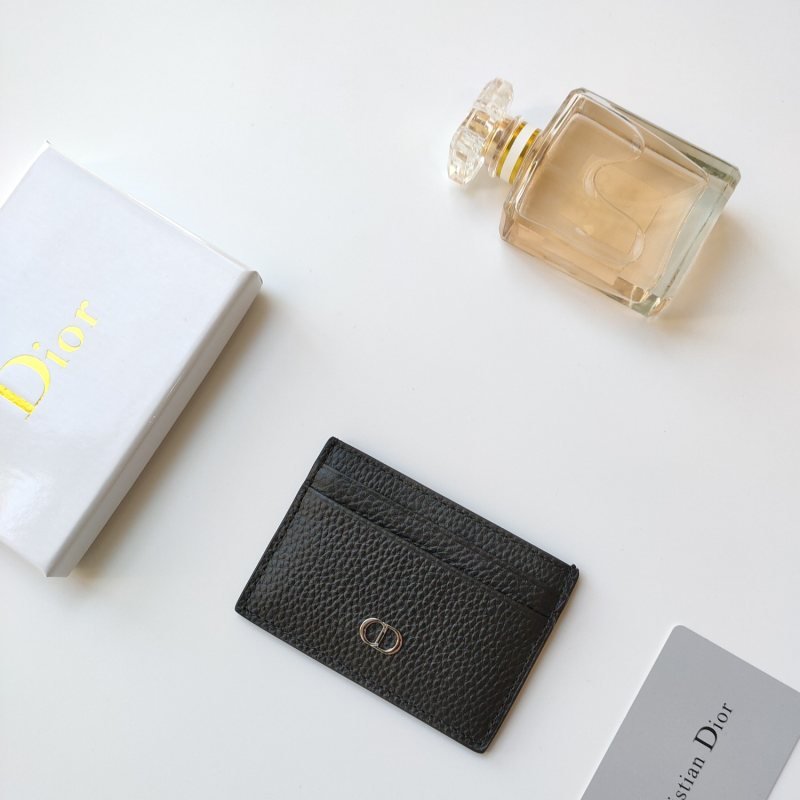Dior CD Icon card holder black grained calfskin with gold-tone metal logo 10 5 7 5cm