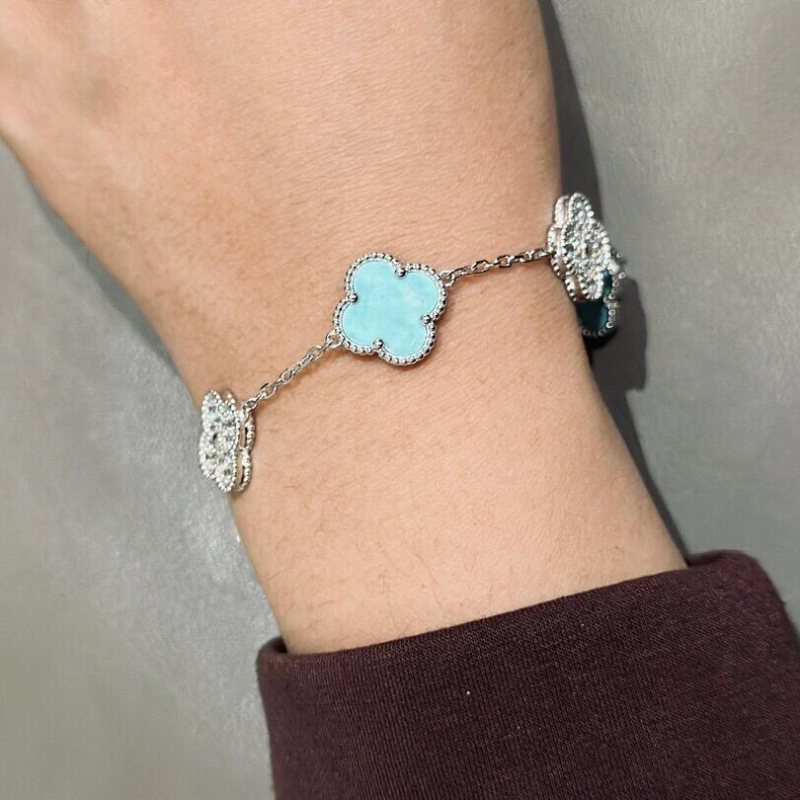 Van Cleef Arpels Alhambra bracelet White gold metal with turquoise blue clover inlays and diamond-paved clover accents 17cm