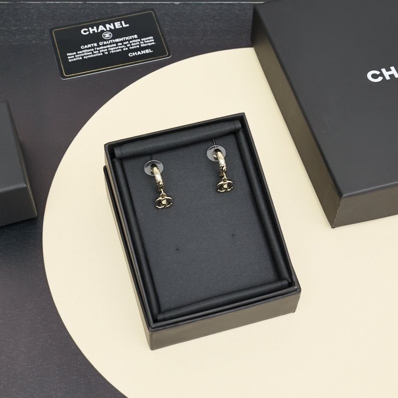 Chanel 25B CC Drop Hoop Earrings earrings Light Gold Metal One Size
