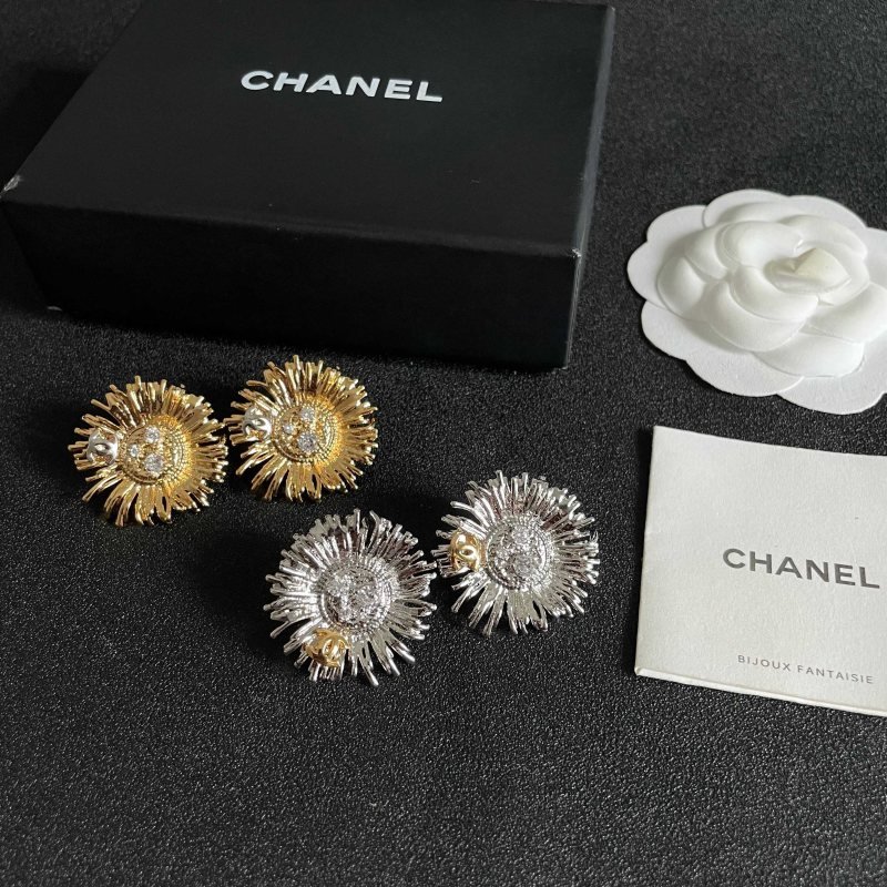 Chanel Sunburst CC Stud Earrings earrings Two-tone gold and silver metal with clear crystal accents 2 5cm diameter