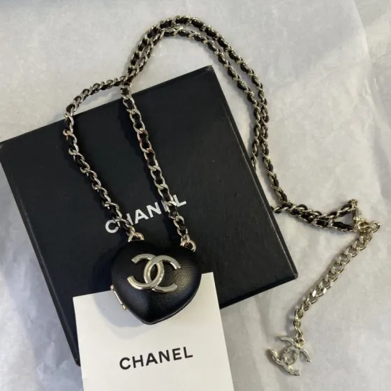 Chanel CC Heart Locket necklace light gold metal black leather 60cm