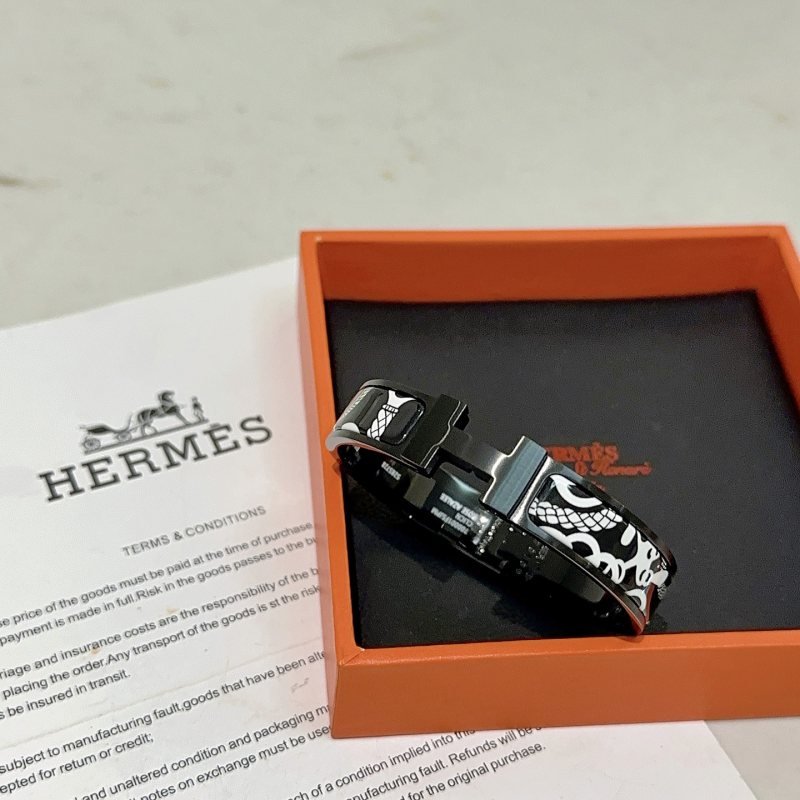 Hermes Clic Clac H bracelet black metal with white enamel pattern red inner edge 17