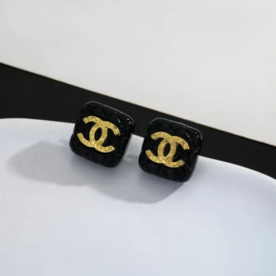 Chanel CC Quilted Square Stud Earrings earrings Black resin with gold-tone metal CC logo 1 5cm