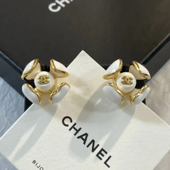 Chanel CC Camellia Enamel Stud Earrings earrings Gold-tone metal with black white and red enamel options 2cm diameter