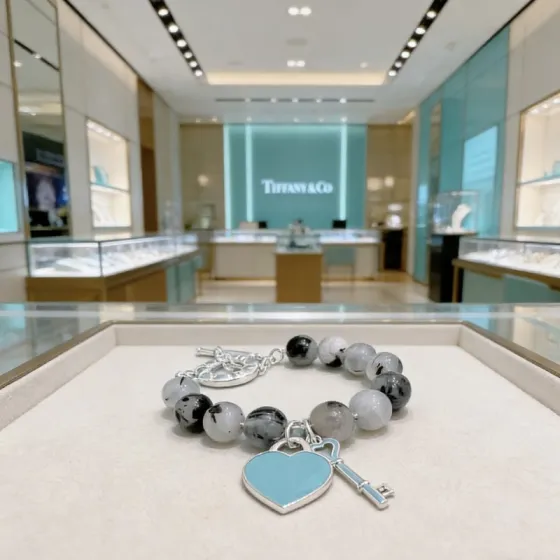 Tiffany Co Return to Tiffany Heart Tag Key Bead Bracelet bracelet silver-toned metal gray and black marbled beads Tiffany blue enamel heart charm 7 inches
