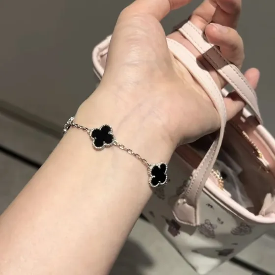 Van Cleef Arpels Alhambra bracelet White gold metal with black onyx clover motifs 19cm